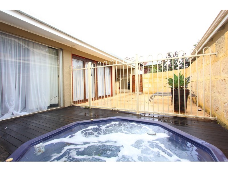 11a Drew Road, Ardross WA 6153