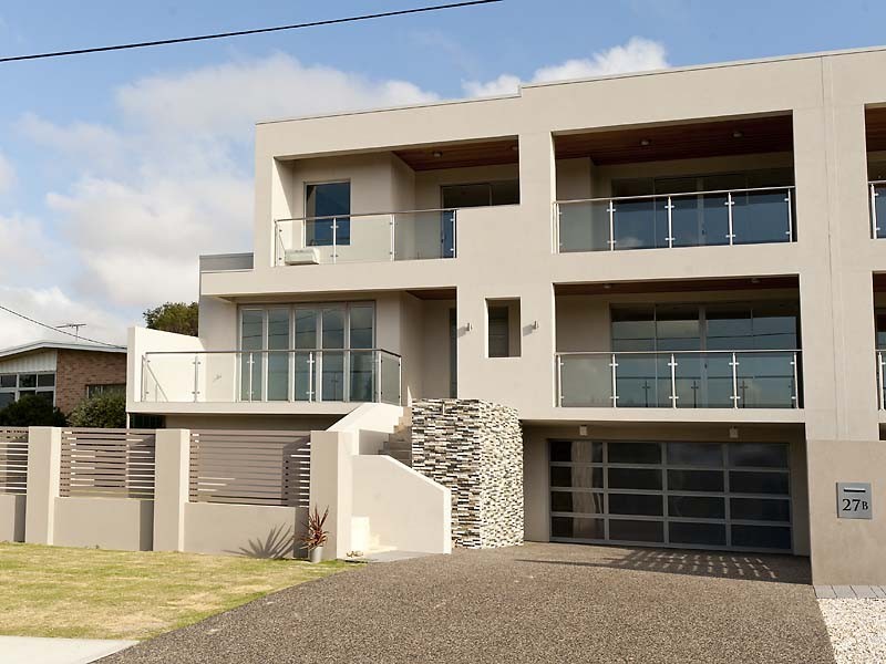 27b McCoy Street, Melville WA 6156