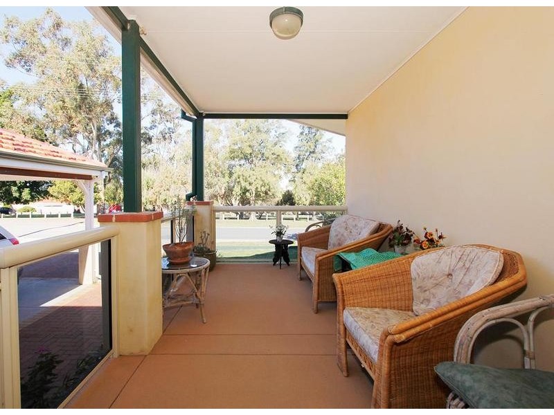 24a McLean St, Melville WA 6156