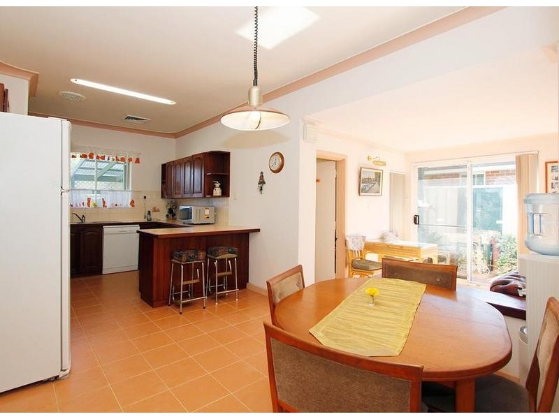 24a McLean St, Melville WA 6156