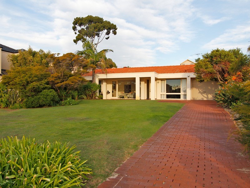 89 Riverton Drive, Rossmoyne WA 6148