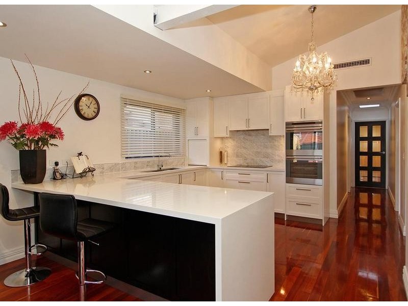 5 Cheyne Walk, Applecross WA 6153