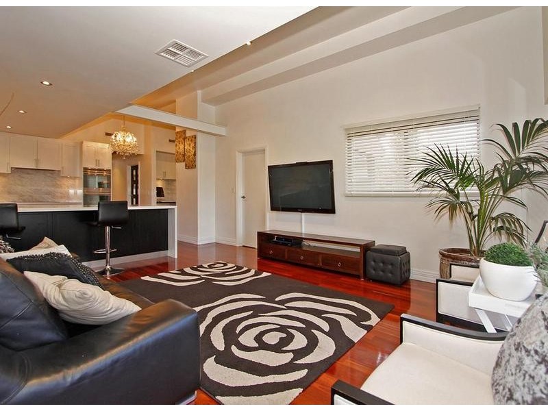 5 Cheyne Walk, Applecross WA 6153