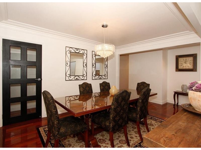 5 Cheyne Walk, Applecross WA 6153