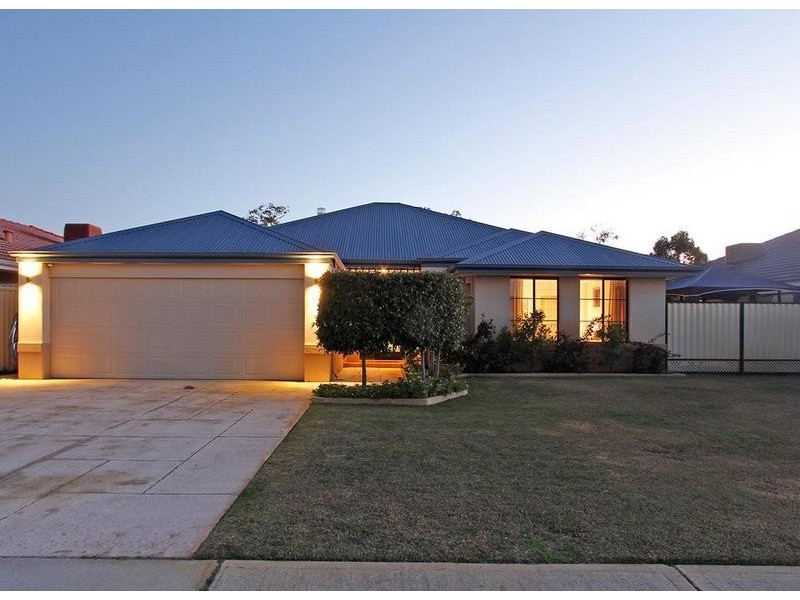 22 Banda Blvd, Canning Vale WA 6155