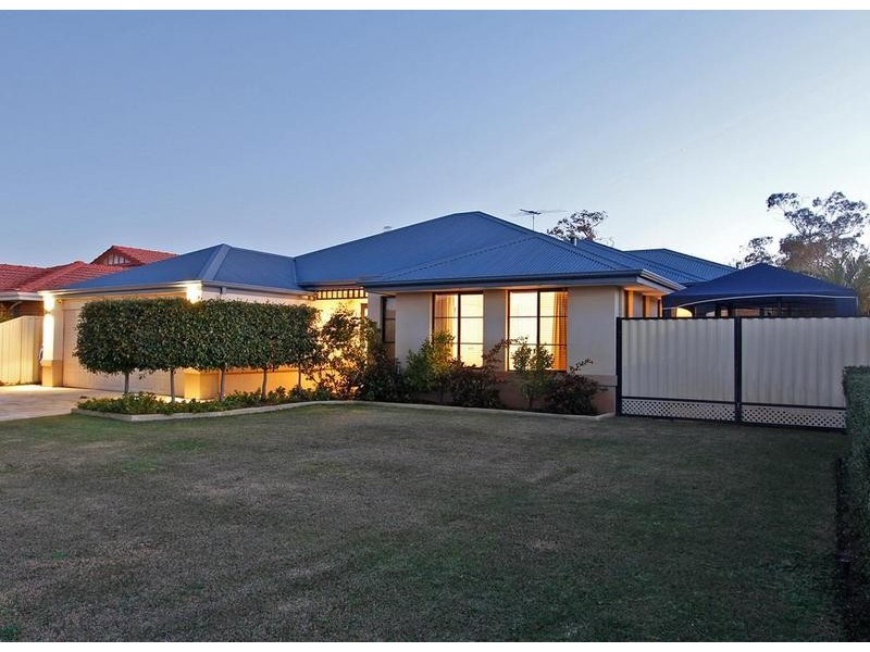 22 Banda Blvd, Canning Vale WA 6155