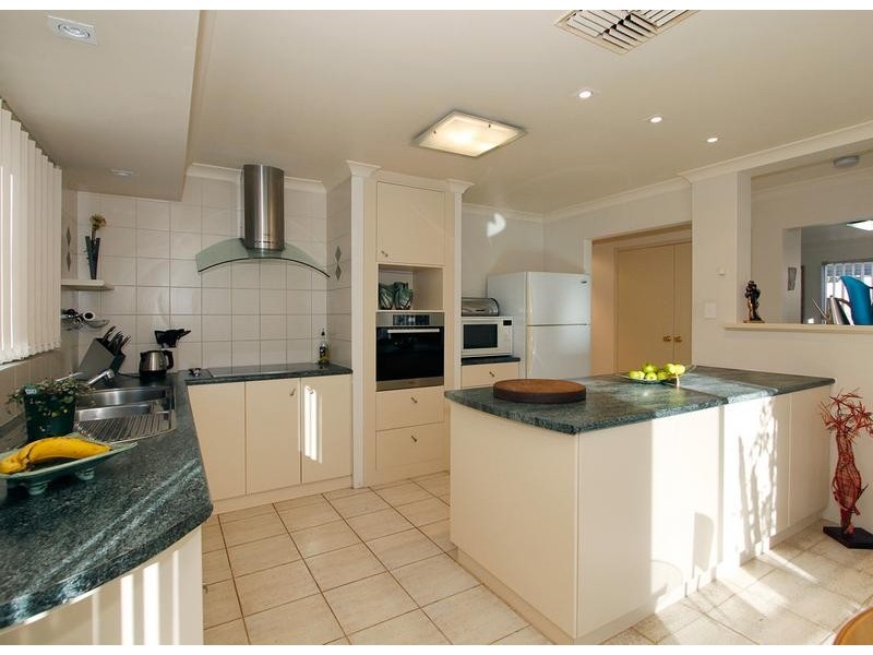 28 Cunningham St, Ardross WA 6153