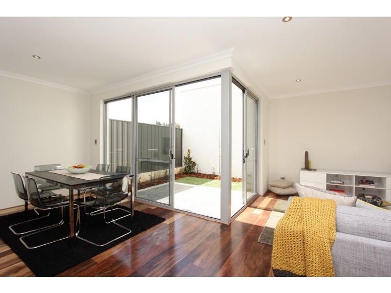 2/30 Waddell Road, Palmyra WA 6157