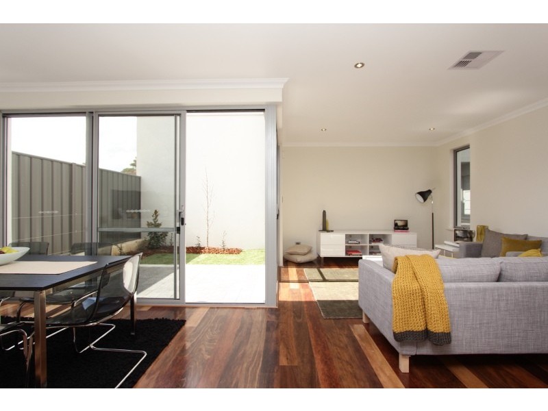 2/30 Waddell Road, Palmyra WA 6157