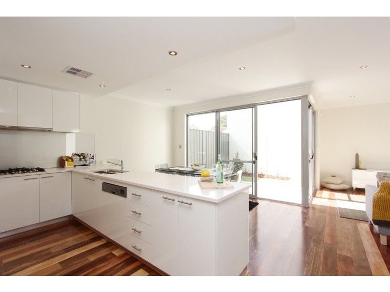 2/30 Waddell Road, Palmyra WA 6157