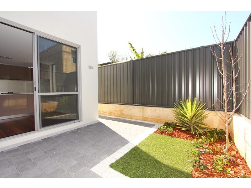 4/30 Waddell Road, Palmyra WA 6157