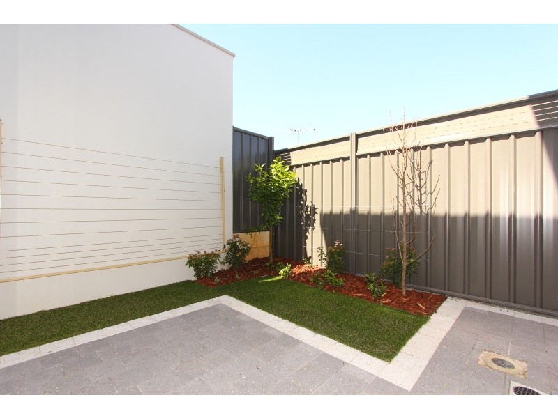 Lot 6, 1/30 Waddell Road, Palmyra WA 6157