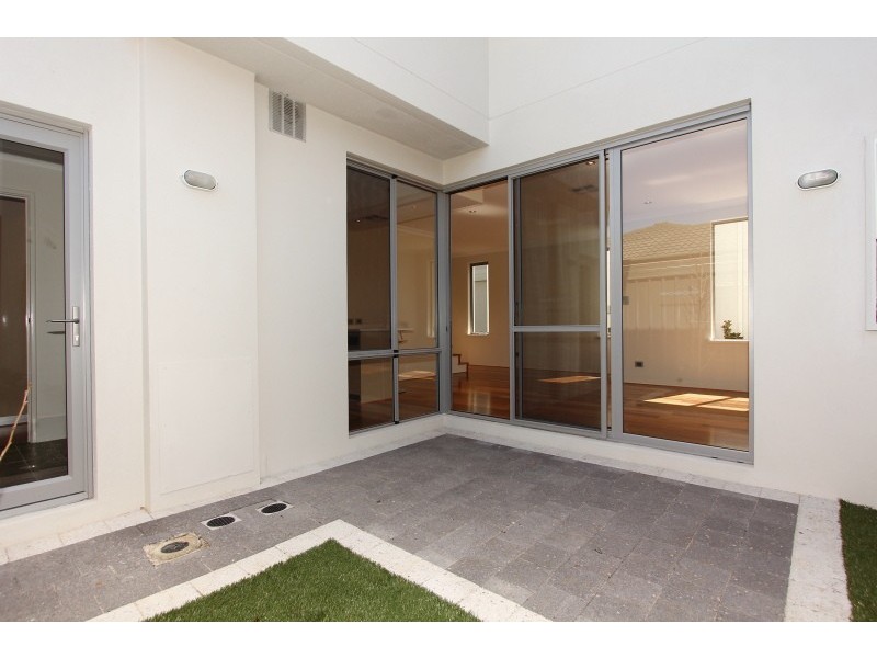 Lot 6, 1/30 Waddell Road, Palmyra WA 6157