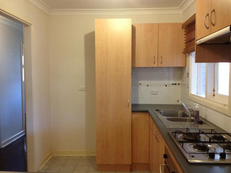 1 Hawkes St, Coolbellup WA 6163