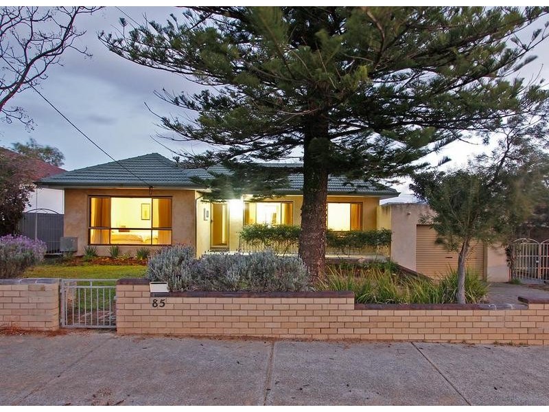 85 Lefroy Rd, Beaconsfield WA 6162