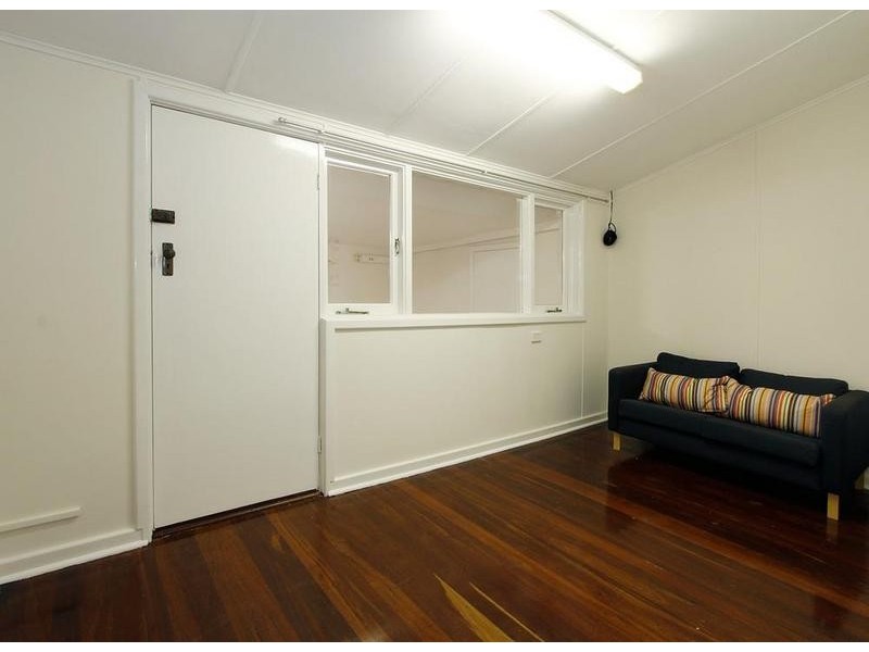 85 Lefroy Rd, Beaconsfield WA 6162