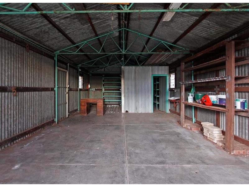 85 Lefroy Rd, Beaconsfield WA 6162