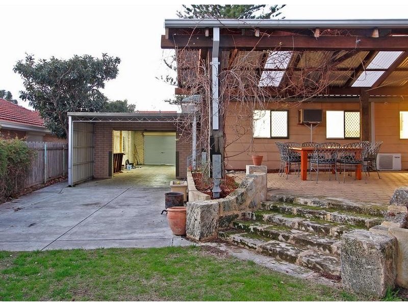 85 Lefroy Rd, Beaconsfield WA 6162