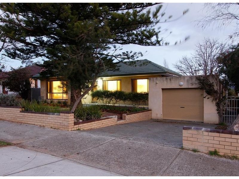 85 Lefroy Rd, Beaconsfield WA 6162