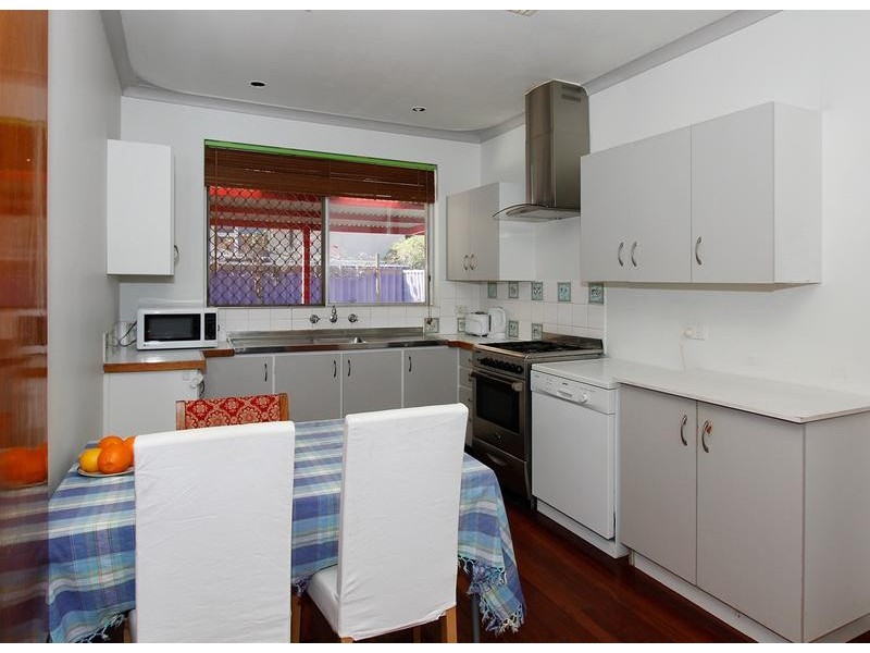 34 Denny Way, Alfred Cove WA 6154