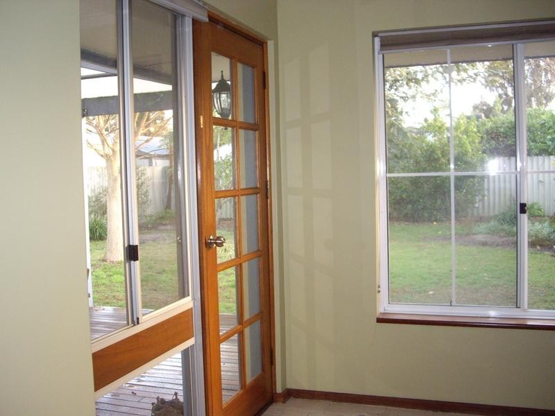 20 Loris Way, Kardinya WA 6163