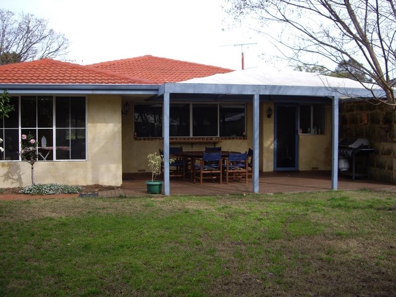 20 Loris Way, Kardinya WA 6163