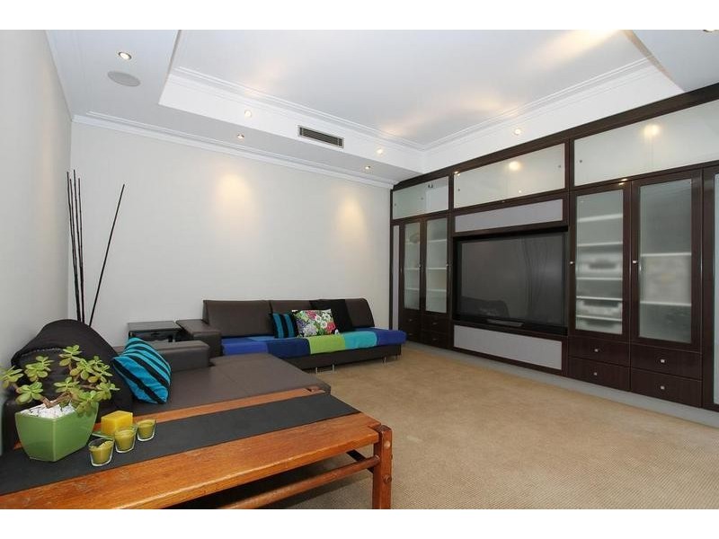 2a Bateman Rd, Mount Pleasant WA 6153