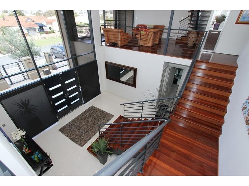 2a Bateman Rd, Mount Pleasant WA 6153