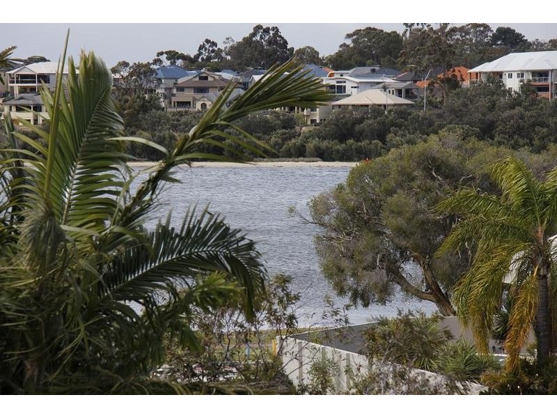 2a Bateman Rd, Mount Pleasant WA 6153