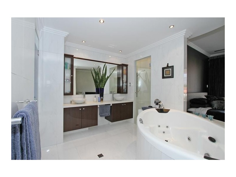 2a Bateman Rd, Mount Pleasant WA 6153