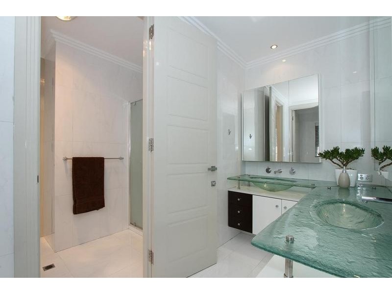 2a Bateman Rd, Mount Pleasant WA 6153