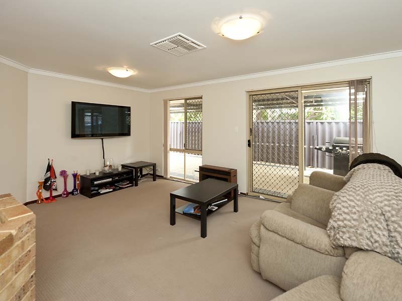 3/55 Holman St, Alfred Cove WA 6154