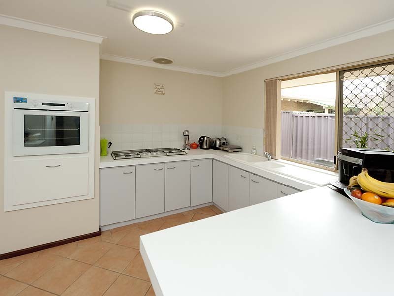 3/55 Holman St, Alfred Cove WA 6154