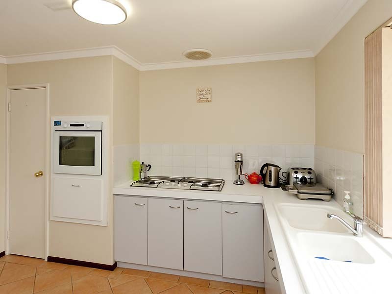 3/55 Holman St, Alfred Cove WA 6154