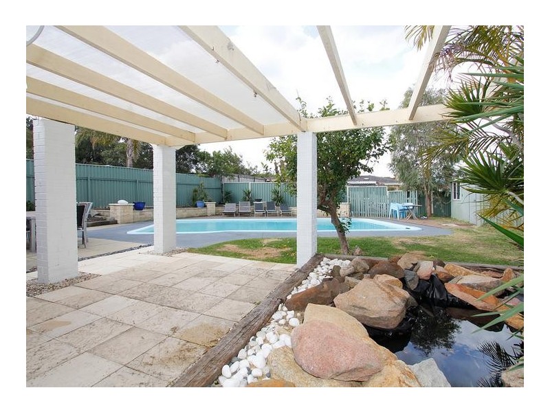 24 Pass Crescent, Beaconsfield WA 6162