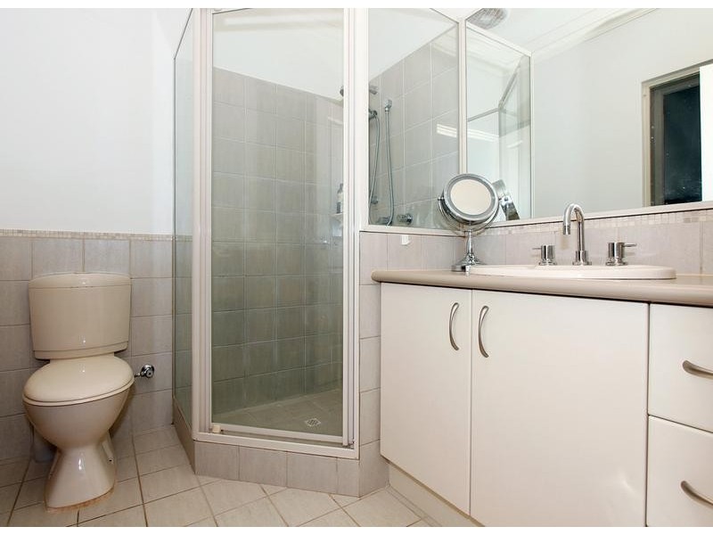 3 Redwood Cres, Melville WA 6156