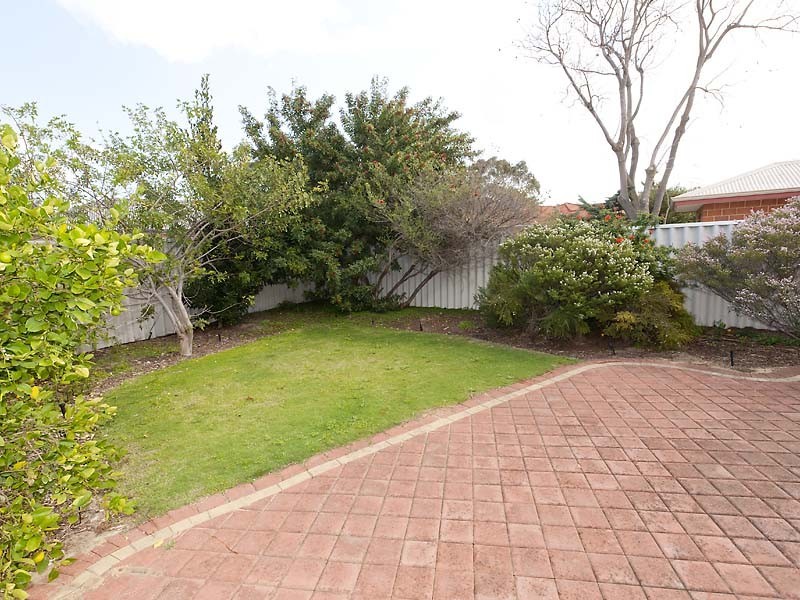 72a Wichmann Rd, Attadale WA 6156