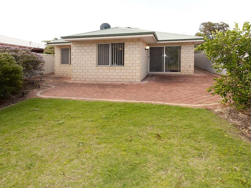 72a Wichmann Rd, Attadale WA 6156