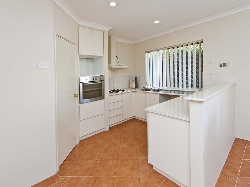 72 Wichmann Rd, Attadale WA 6156