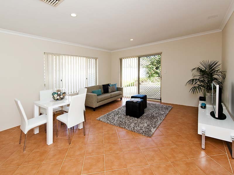 72 Wichmann Rd, Attadale WA 6156