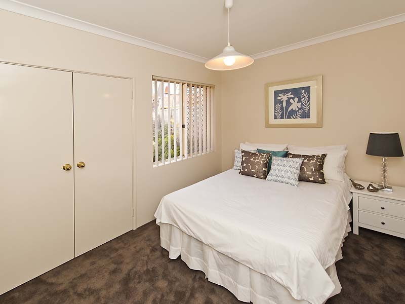 72 Wichmann Rd, Attadale WA 6156