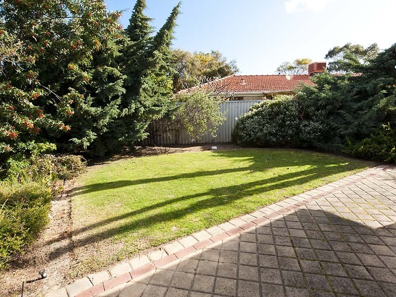 72 Wichmann Rd, Attadale WA 6156