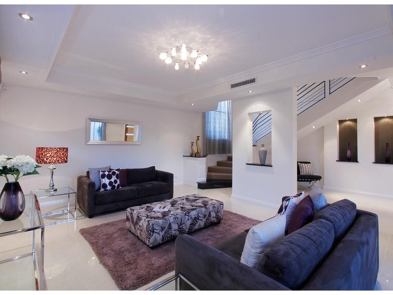 15c Bombard St, Ardross WA 6153