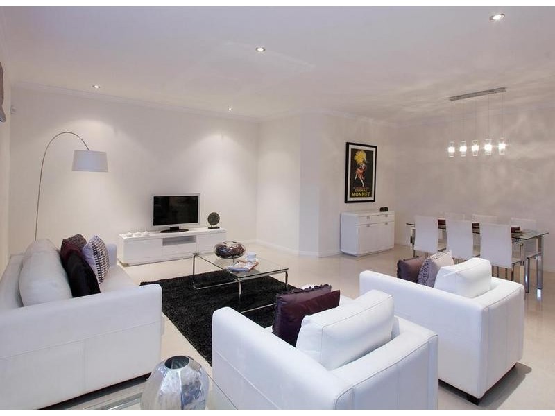 15c Bombard St, Ardross WA 6153