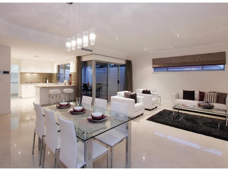 15c Bombard St, Ardross WA 6153