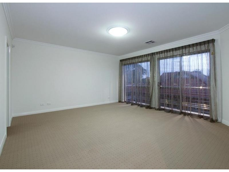 15c Bombard St, Ardross WA 6153
