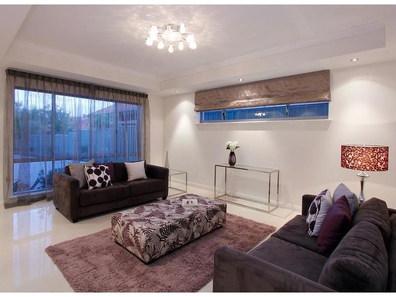 15c Bombard St, Ardross WA 6153