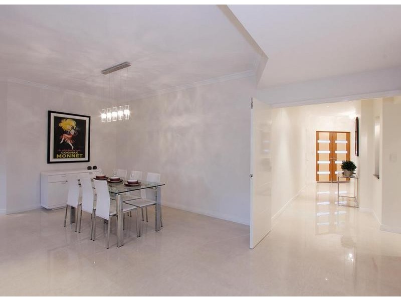 15c Bombard St, Ardross WA 6153