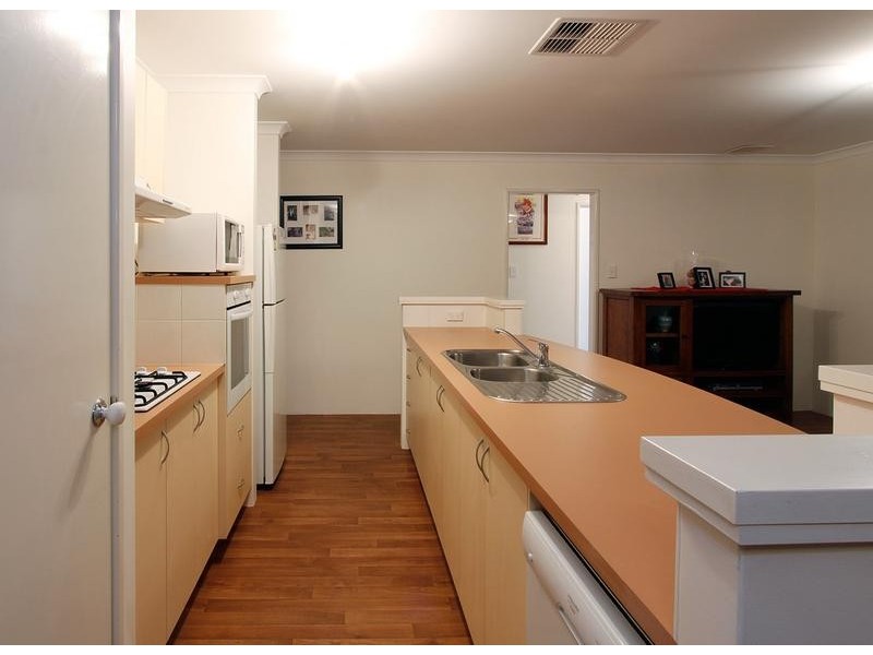 34 Koomba Rise, Bertram WA 6167