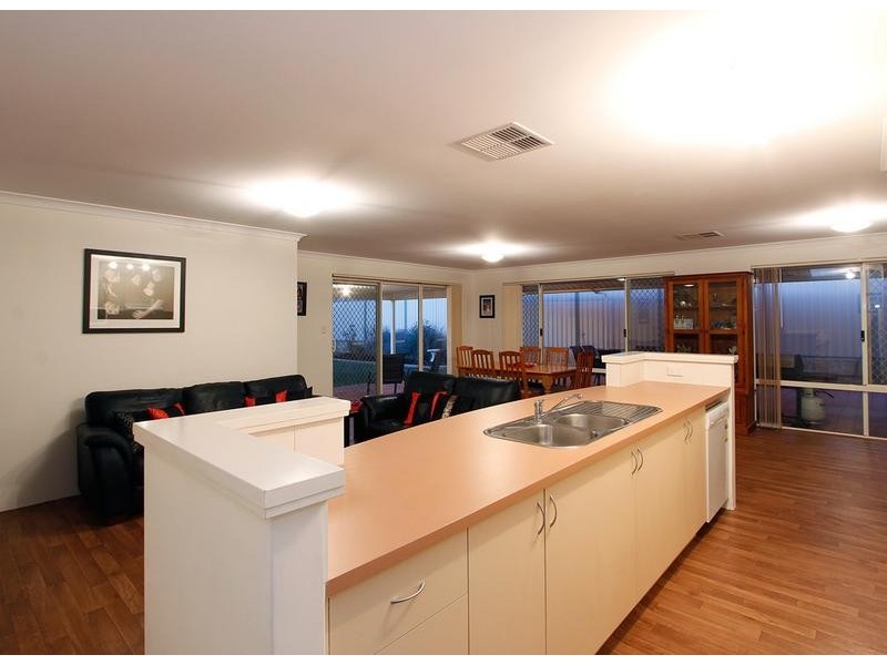 34 Koomba Rise, Bertram WA 6167